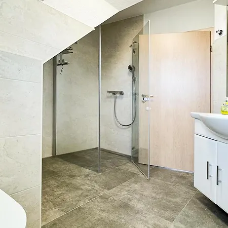 Apartament Haus Thea 02, 